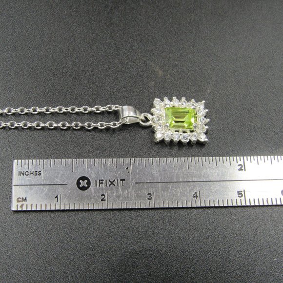 18" Sterling Silver Emerald Cut Green Cubic Zirconia Halo Necklace Vintage - Picture 6 of 7